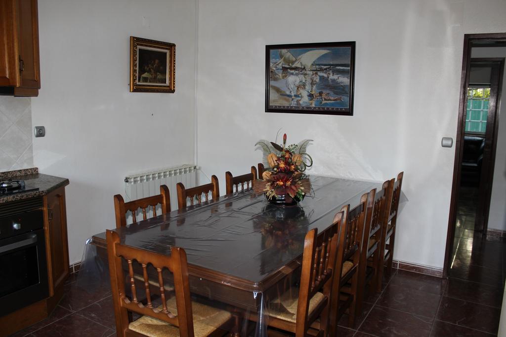 Hostel Casa Lucas Charneca  Bagian luar foto
