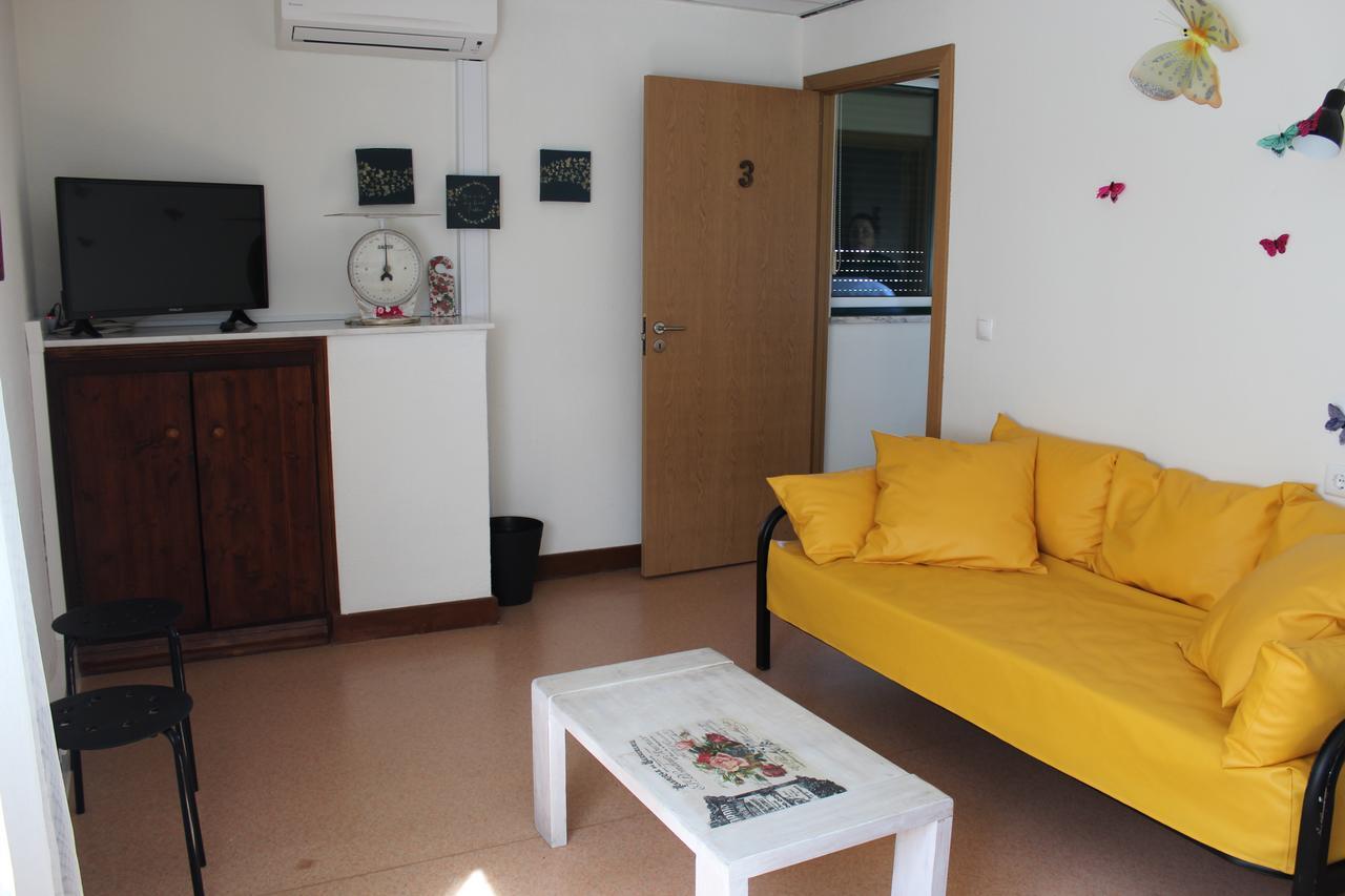 Hostel Casa Lucas Charneca  Bagian luar foto