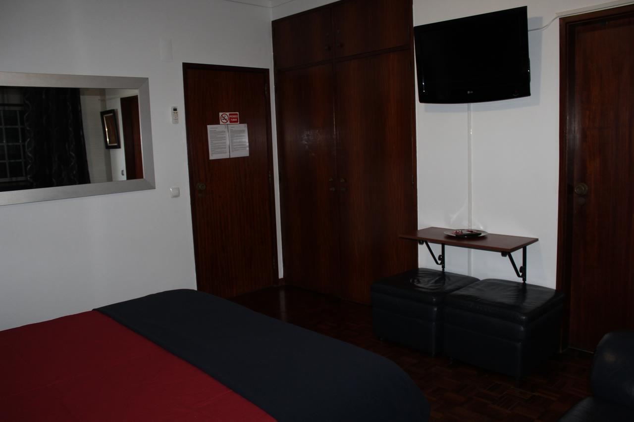 Hostel Casa Lucas Charneca  Bagian luar foto